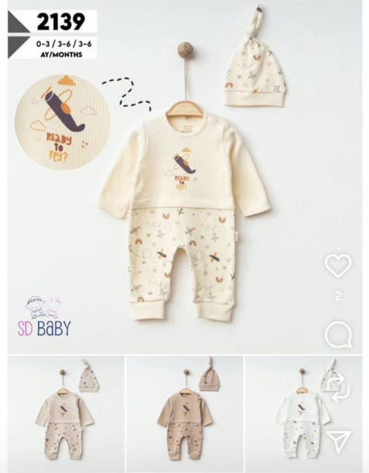 Airplane Graphic Infant Romper & Hat Set
